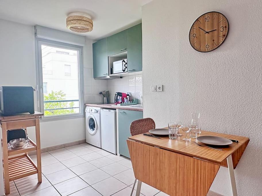 Charmant T2 Terrasse, Garage Villeurbanne Eksteriør bilde