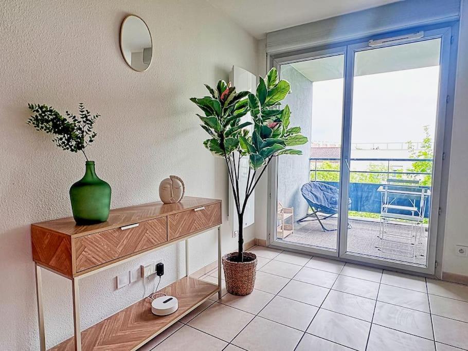 Charmant T2 Terrasse, Garage Villeurbanne Eksteriør bilde